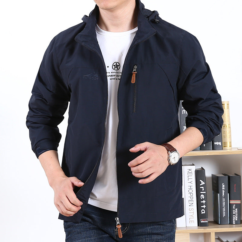Men's lightweight wind and water-repellent softshell jacket with hood, chest zip and adjustable sleeve cuffs Chichicherry