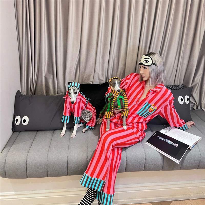 Luxurious loungewear set made of cotton terry