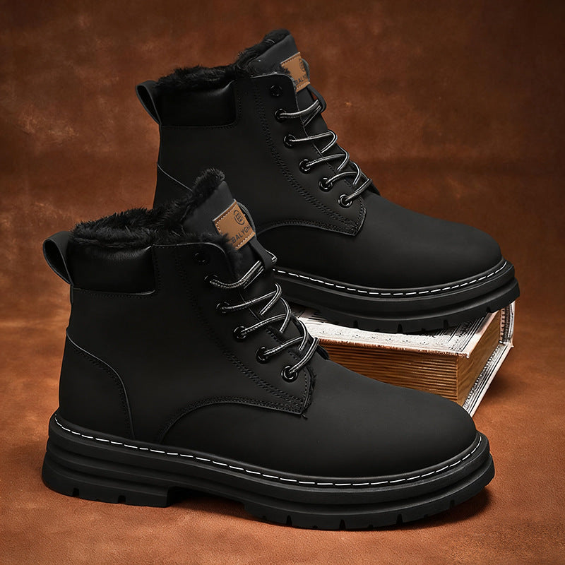 Padded men's winter boots, mid-high shaft, warm