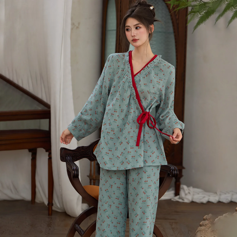 Women's Pajama Set in Kimono Style with Floral Pattern