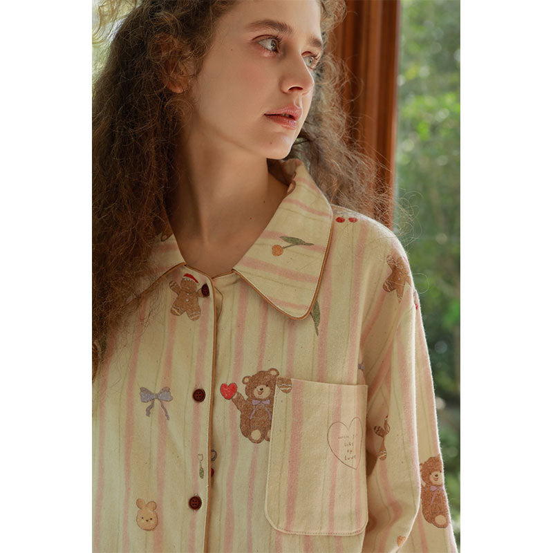 Cozy loungewear set with bear print