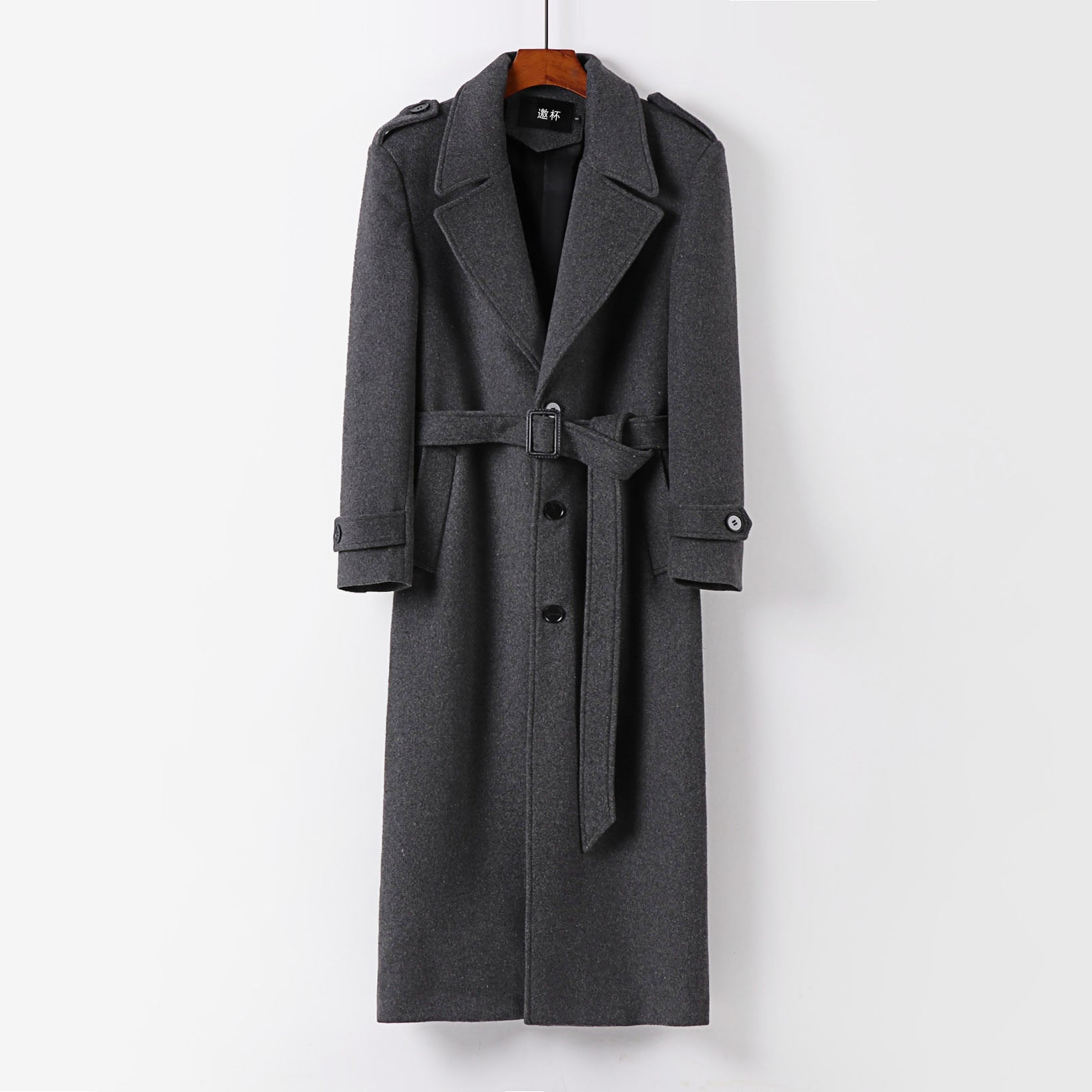 Men's floor-length wool coat with shawl collar, belt, and epaulettes Chichicherry