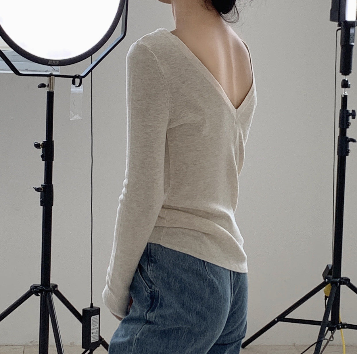 Women's Fitted Fine Knit Shirt with Boat Neck and Extended Sleeves Chichicherry
