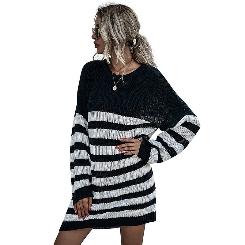 Women's oversized knit dress with block stripes and ribbed hem Chichicherry