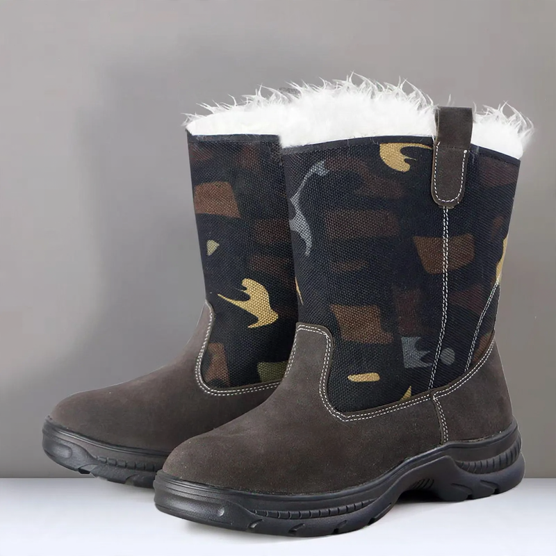 Warm men's winter boots with lamb fur lining