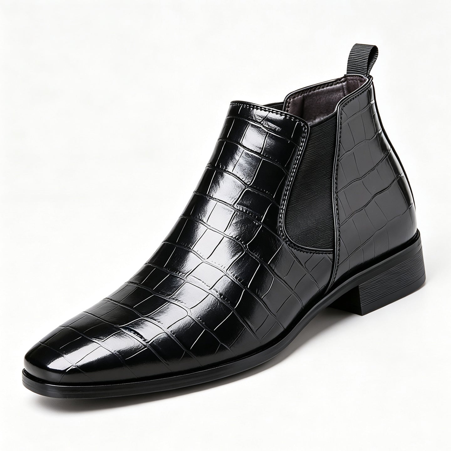 Fashionable men's Chelsea boots in vintage style