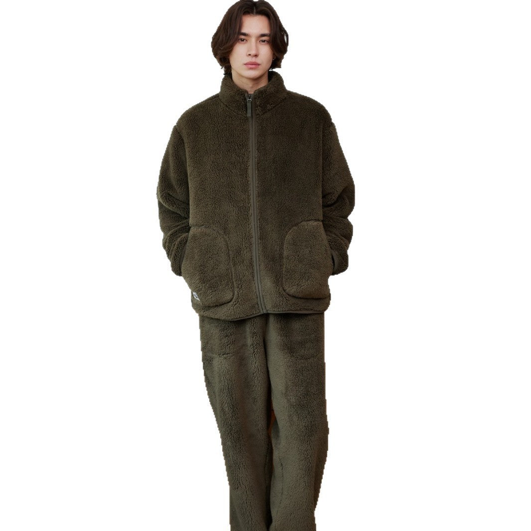 Fleece-lined men's house suit with stand-up collar and zipper