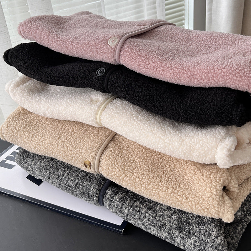 Warm lamb fleece cardigan with round neck for women