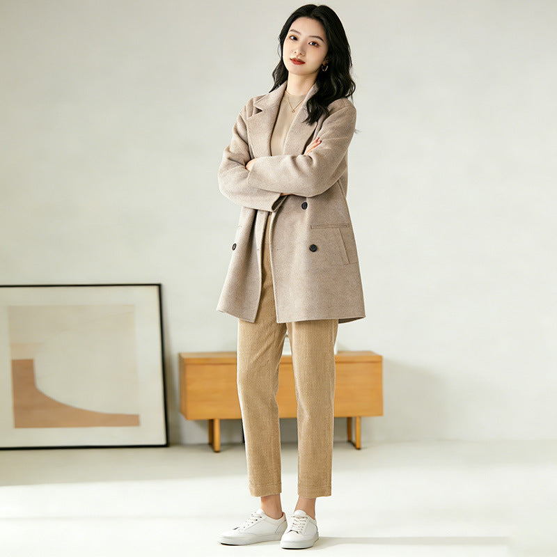 Cord pants with stripe structure
