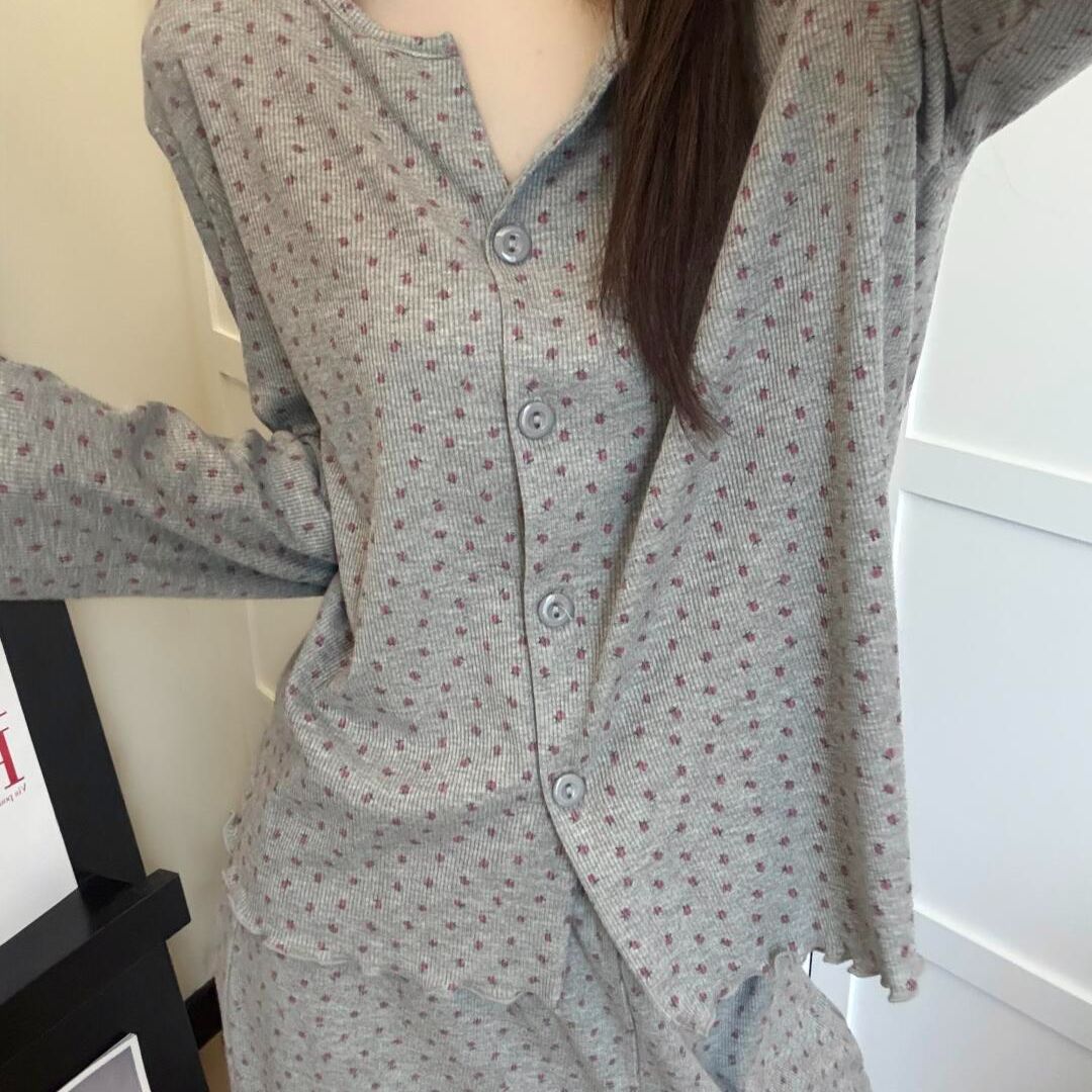 Women's Pajama Set, floral, long-sleeved, buttoned