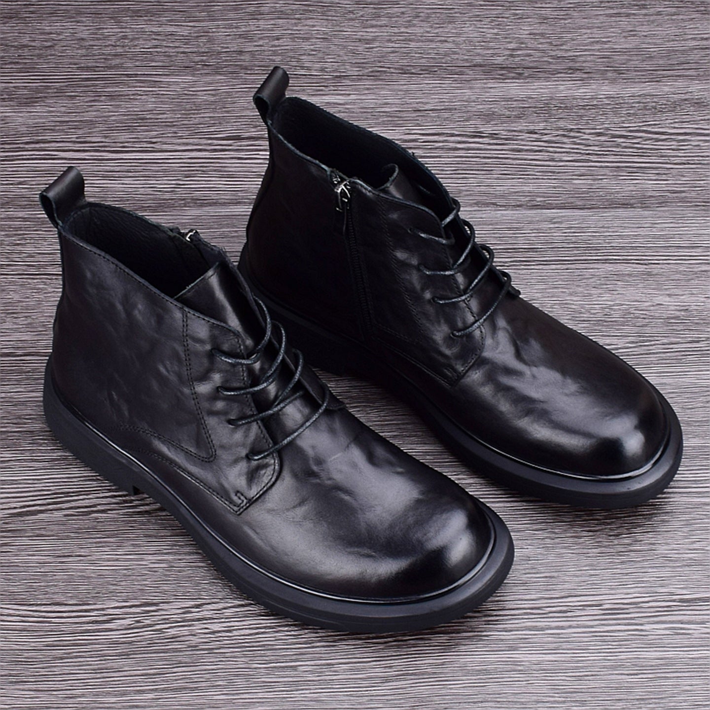 Padded men's leather boots for winter