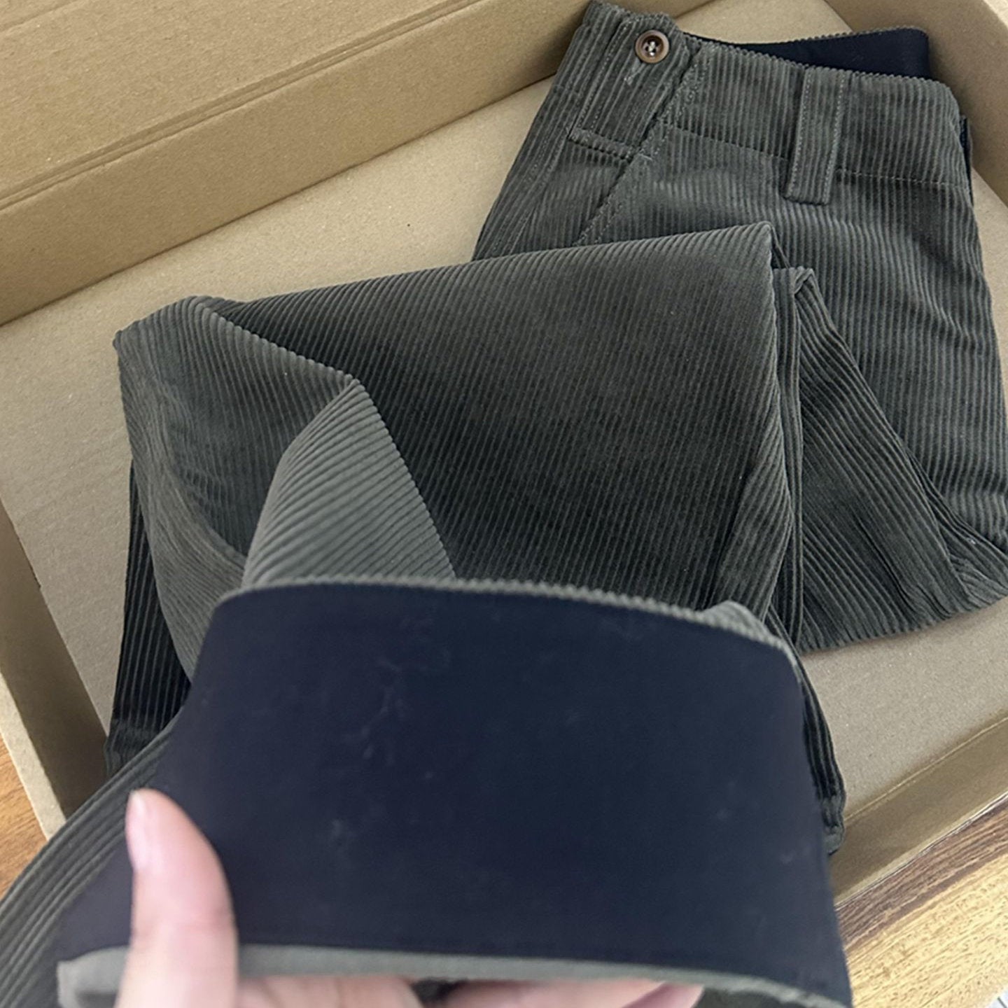 Loose corduroy casual pants with high waistband