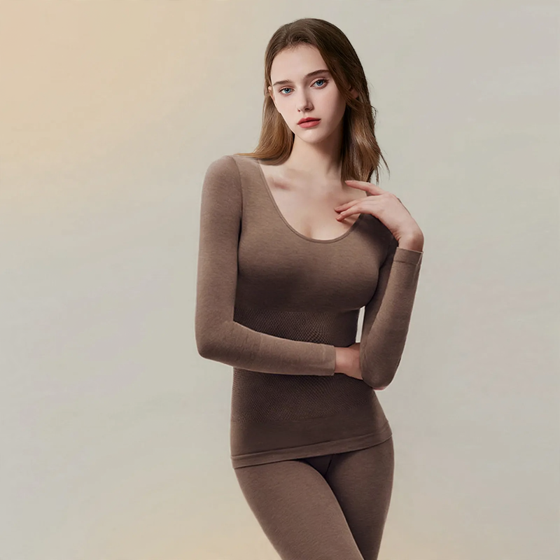 Thermal underwear set made of wool for women