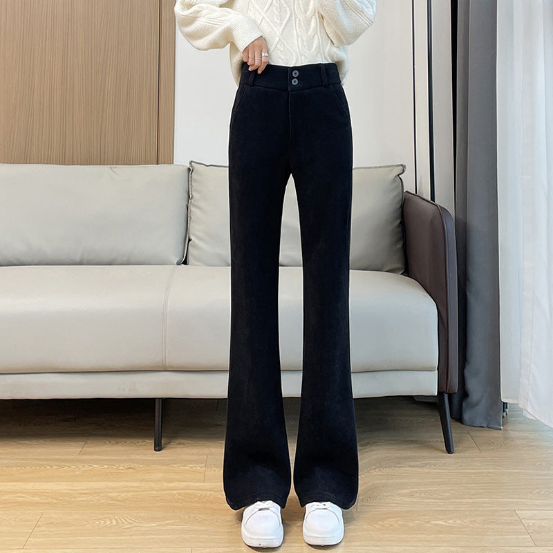Women’s corduroy pants with a slight flare, lined