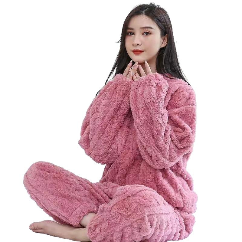 Women's house suit made of thick coral fleece