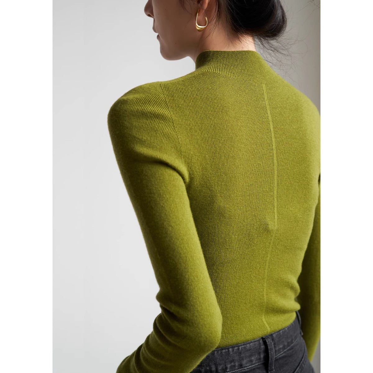 Elegant women's knit sweater with stand-up collar