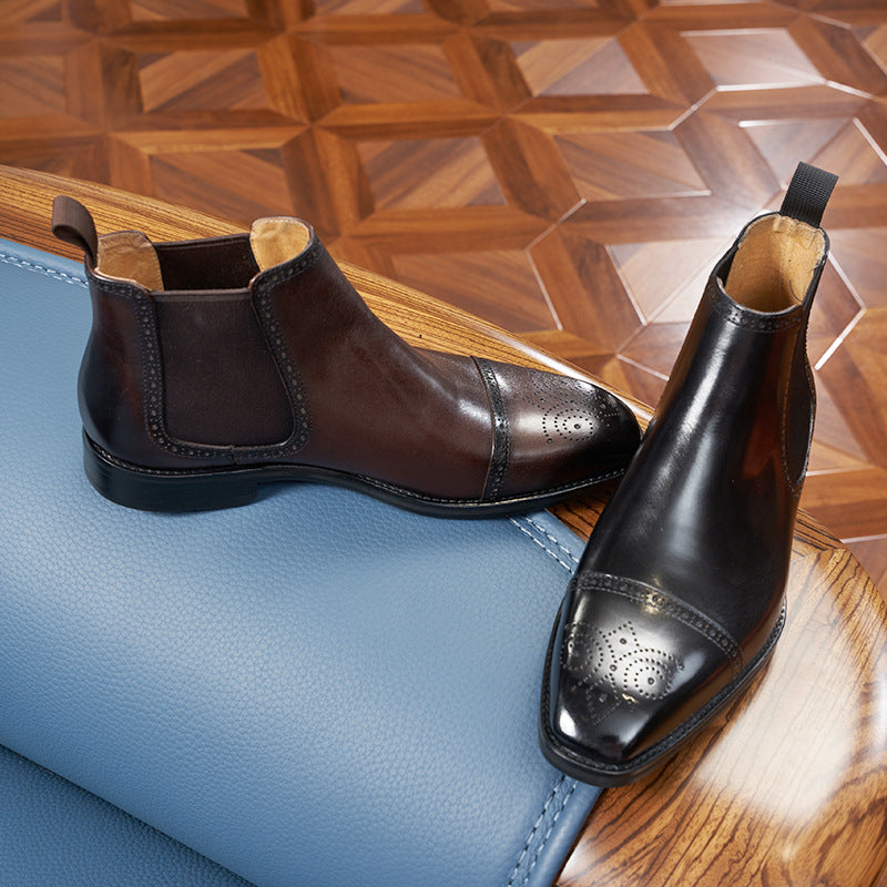 Men's Chelsea boots made of leather, brogue design, round