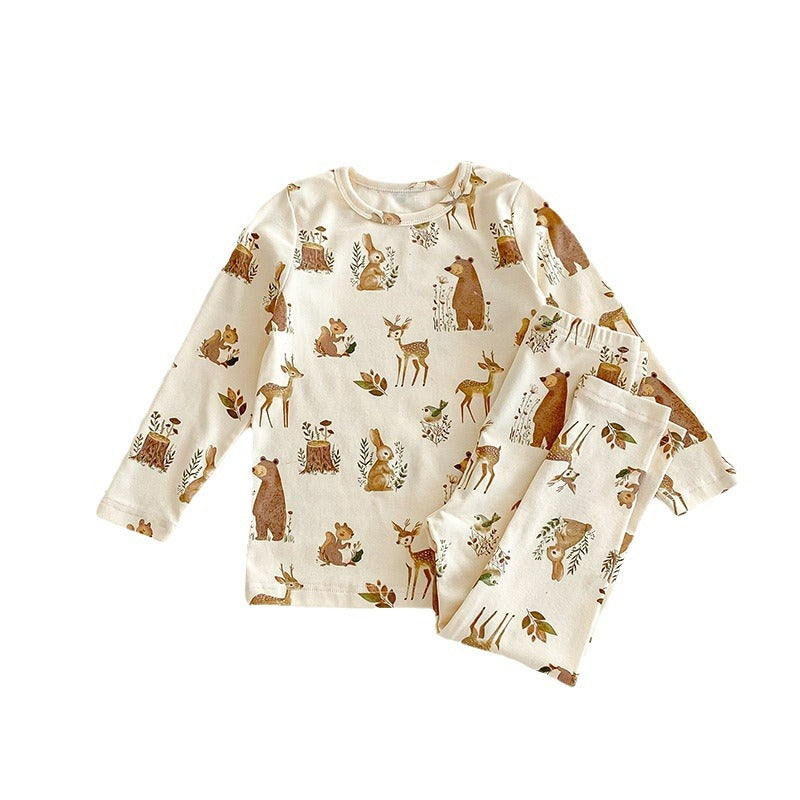 Comfortable children's homewear sets with cartoon motifs