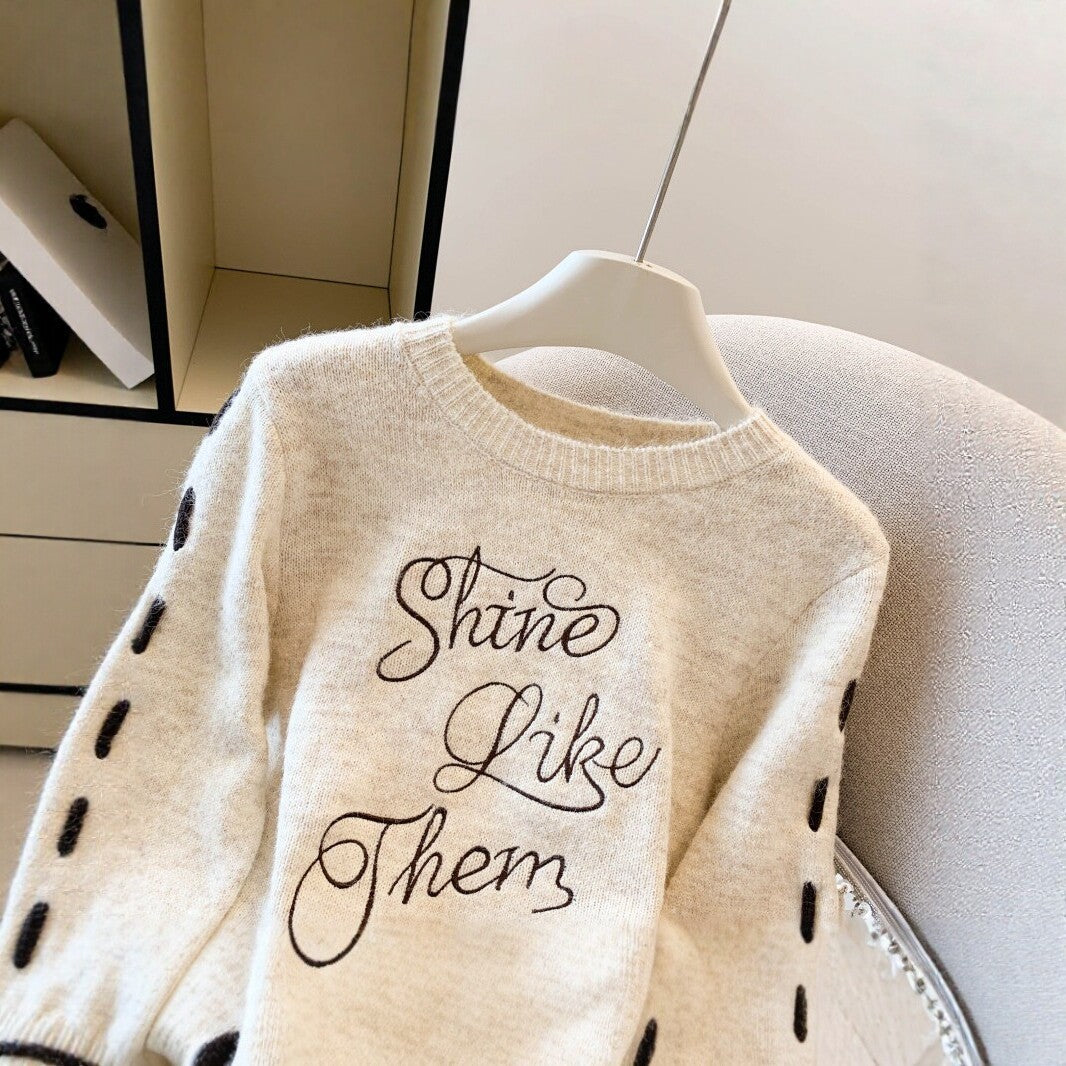 Vintage sweater with embroidery for women