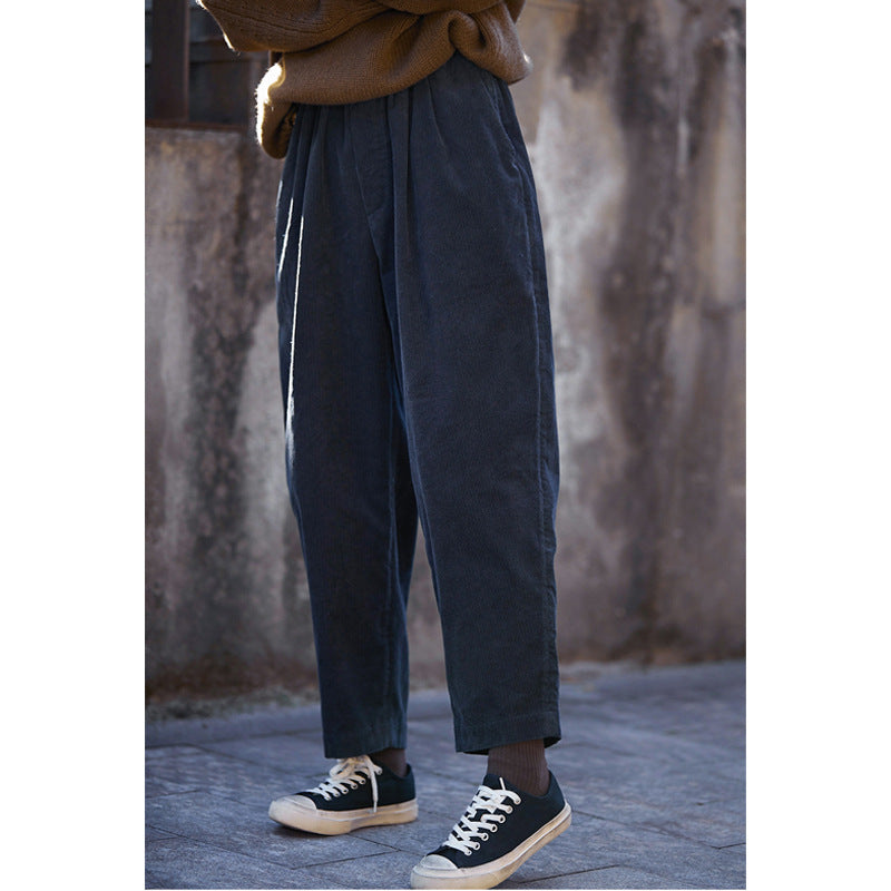 Ladies corduroy pants, elastic waistband, carrot shape