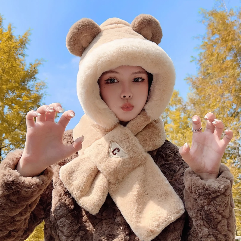 Plush set: Bear hooded hat and scarf
