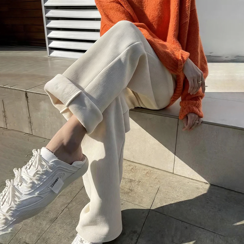 Fleece-lined cord wide trousers with high waist