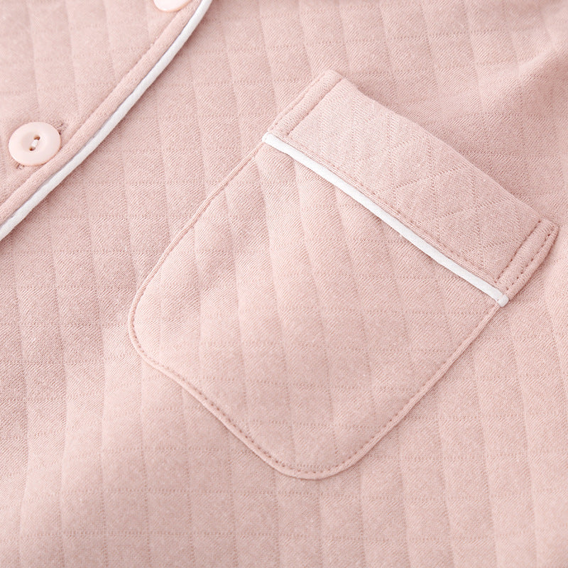 Pair-house suit made of air-layer material