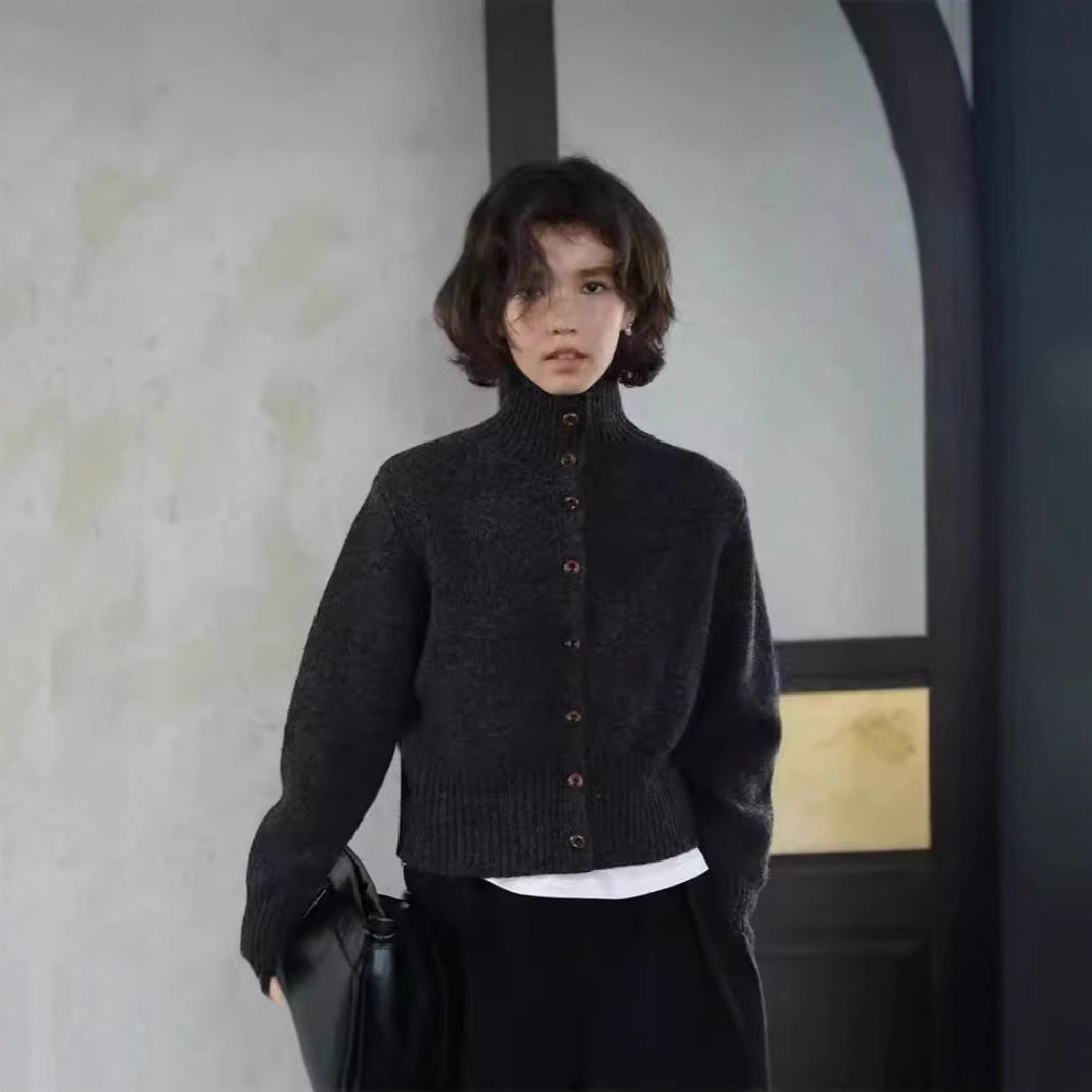 Women's cardigan made of 100% wool, stand-up collar
