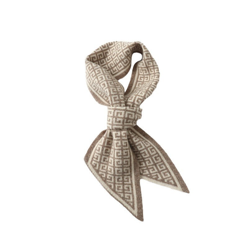 Women's knit scarf made of 100% merino wool, 14x140 cm