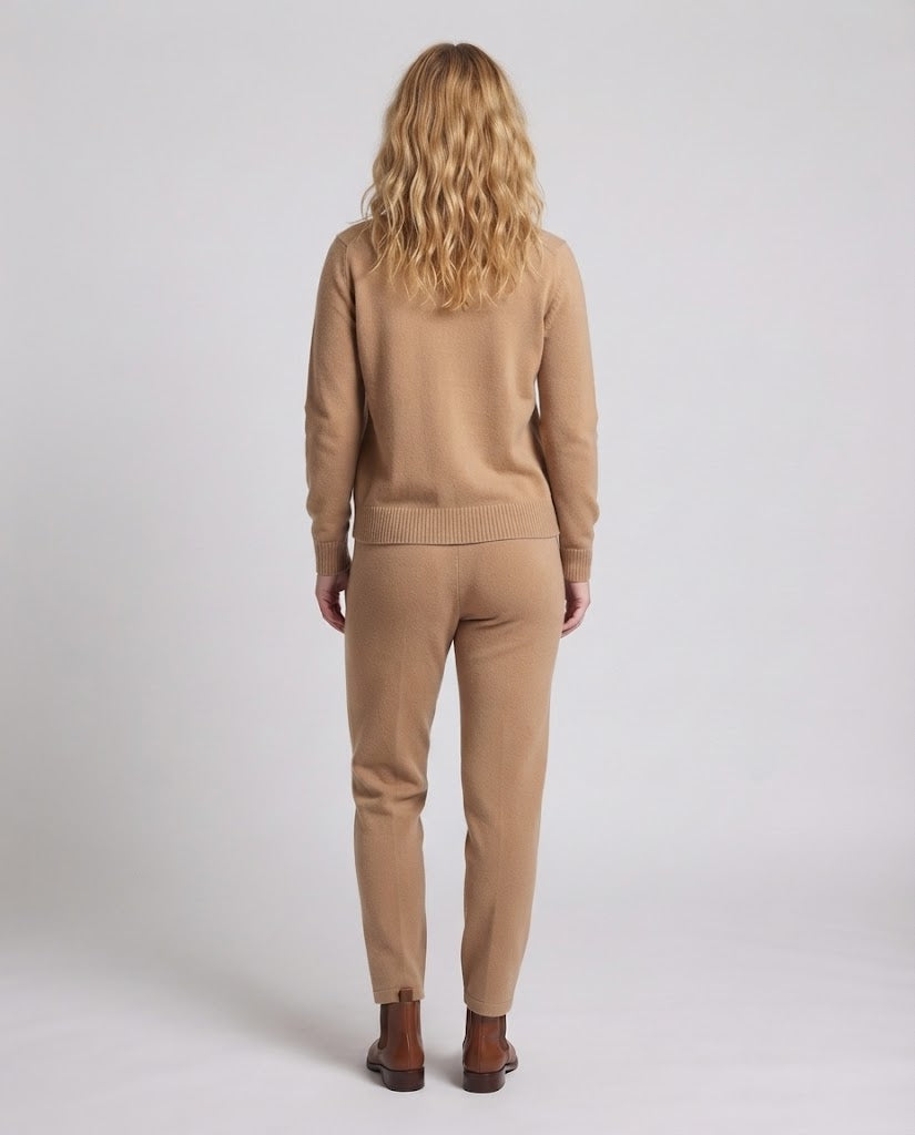 Women's fine-knit short cardigan with round neckline, fine ribbed edge, and subtly tailored silhouette Chichicherry
