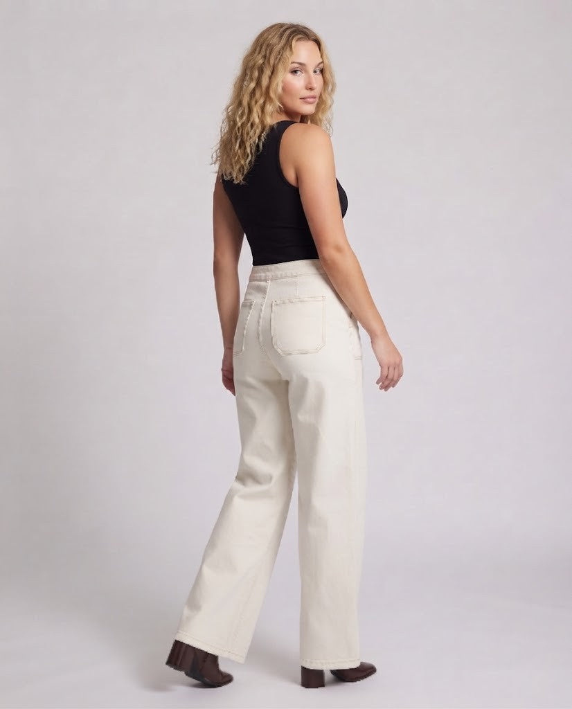 Women's wide high-waisted denim pants with extra wide leg and patch pockets Chichicherry