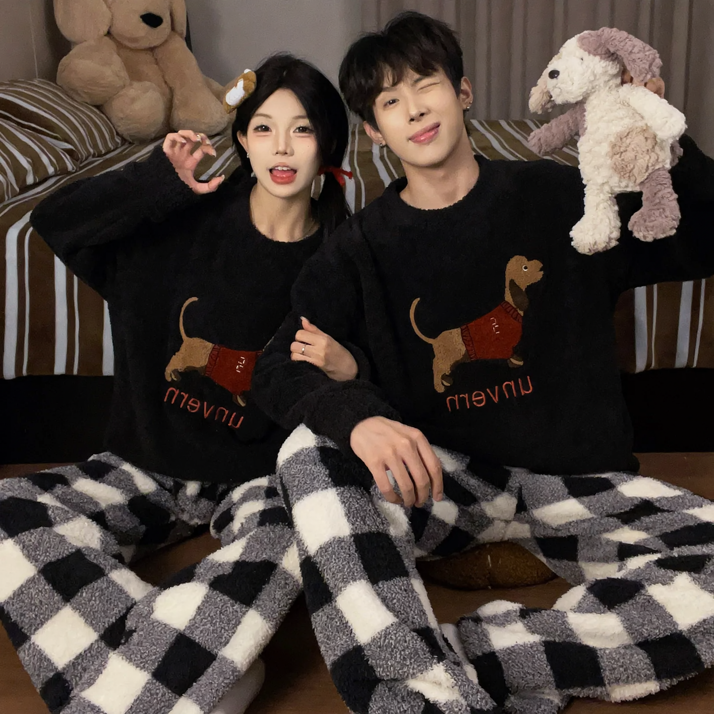 Fluffy couple pajama set made of coral fleece