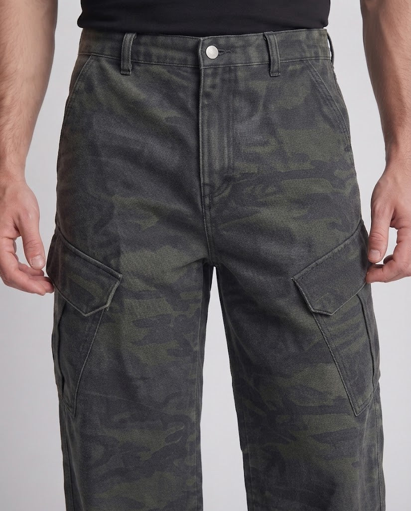 Men's Loose-Fitting Camouflage Cargo Palazzo Pants with Extra Wide Leg and Multiple Flap Pockets Chichicherry