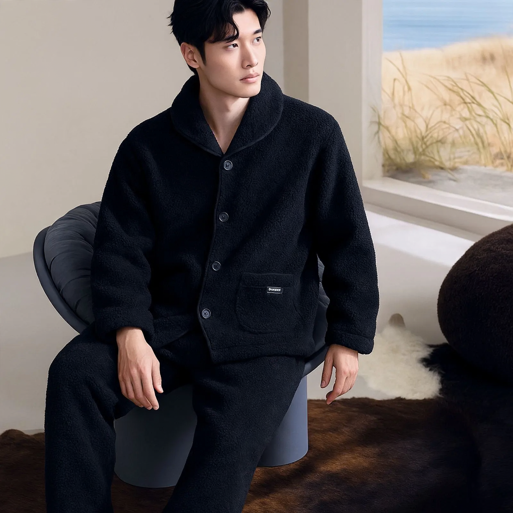 Padded men's loungewear made of lamb fleece imitation
