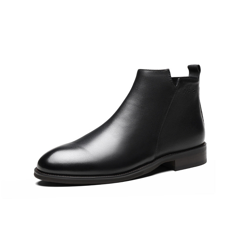 Fashionable men's leather boots