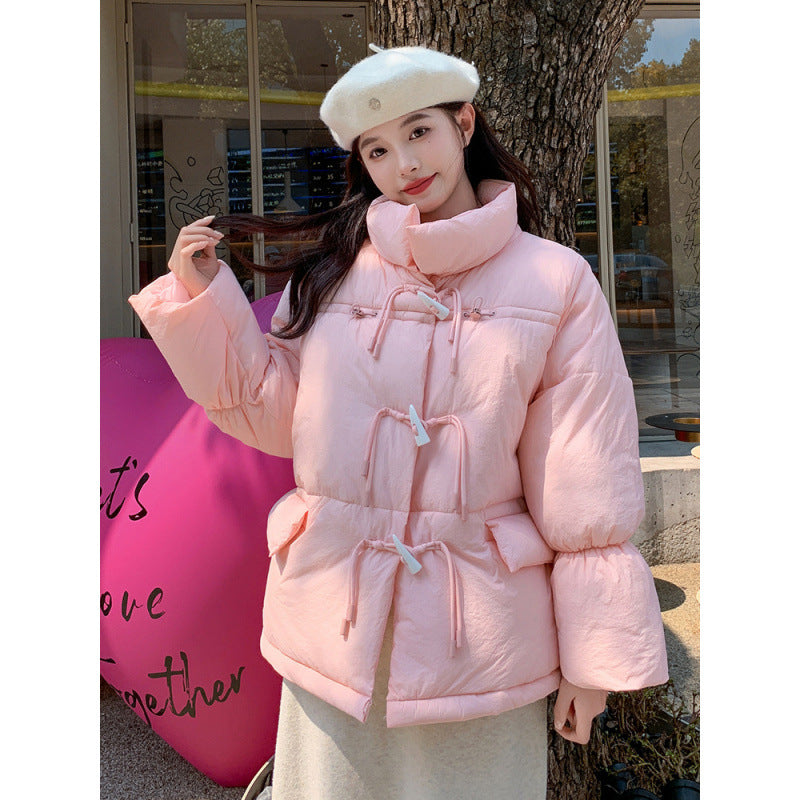 Short women's padded jacket in oversized look with toggle buttons