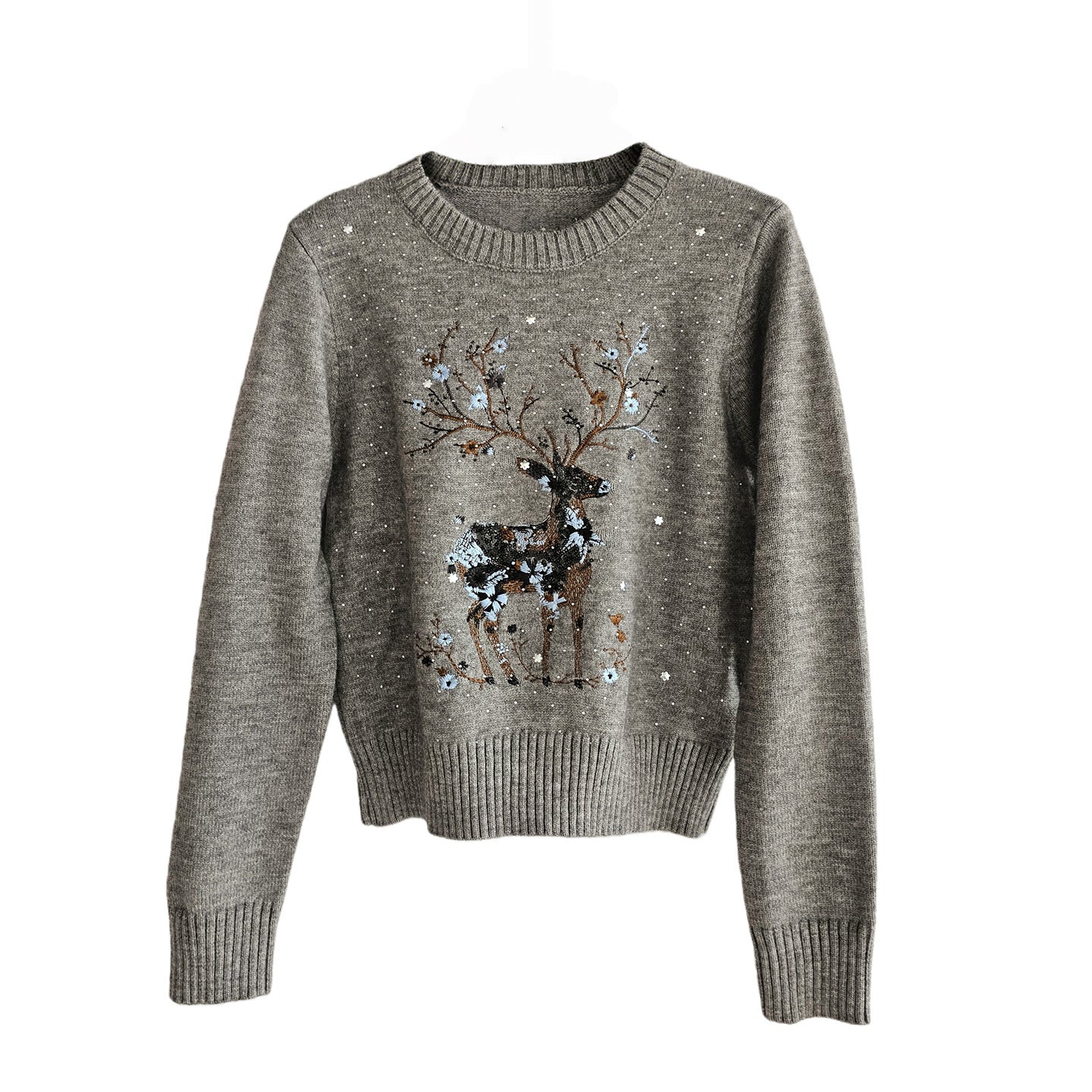 Knitted sweater with reindeer embroidery and sequins