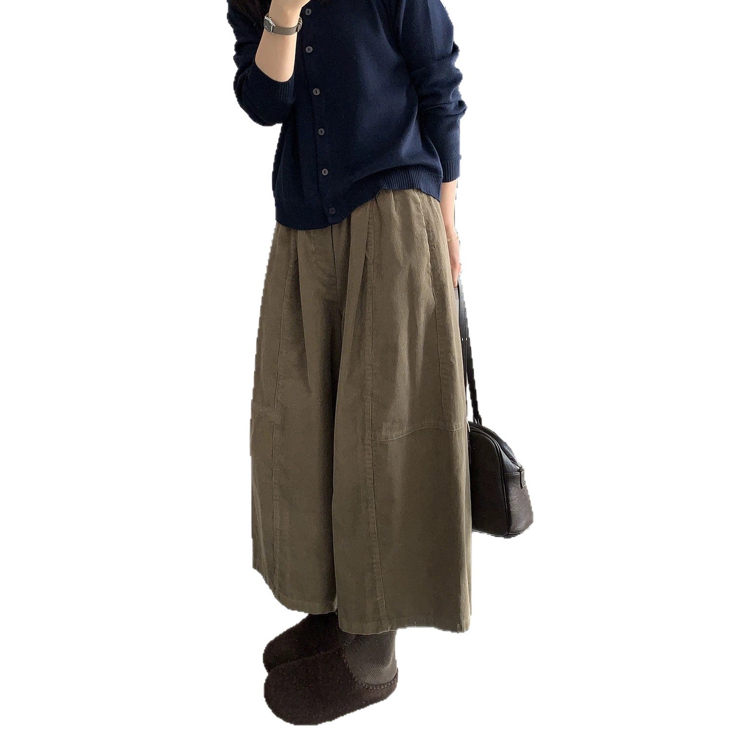 Ladies' cord trousers, wide cut, 7/8 length