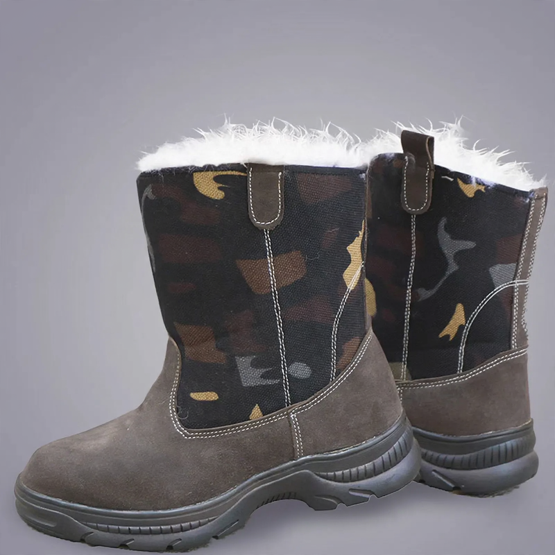 Warm men's winter boots with lamb fur lining