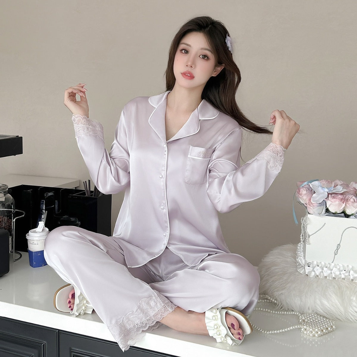 Ladies' sleepwear made of ice silk with lace trim