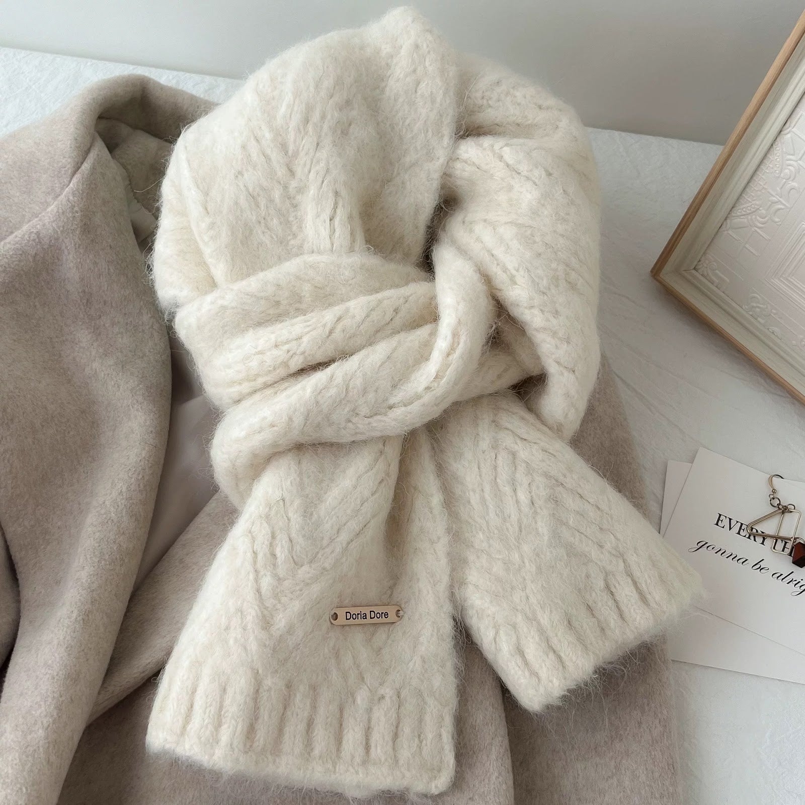 Solid color knitted scarf made of alpaca wool blend