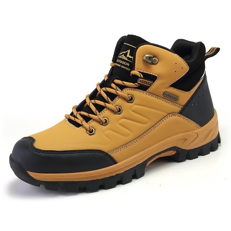 Insulated outdoor winter boots, non-slip and lightweight