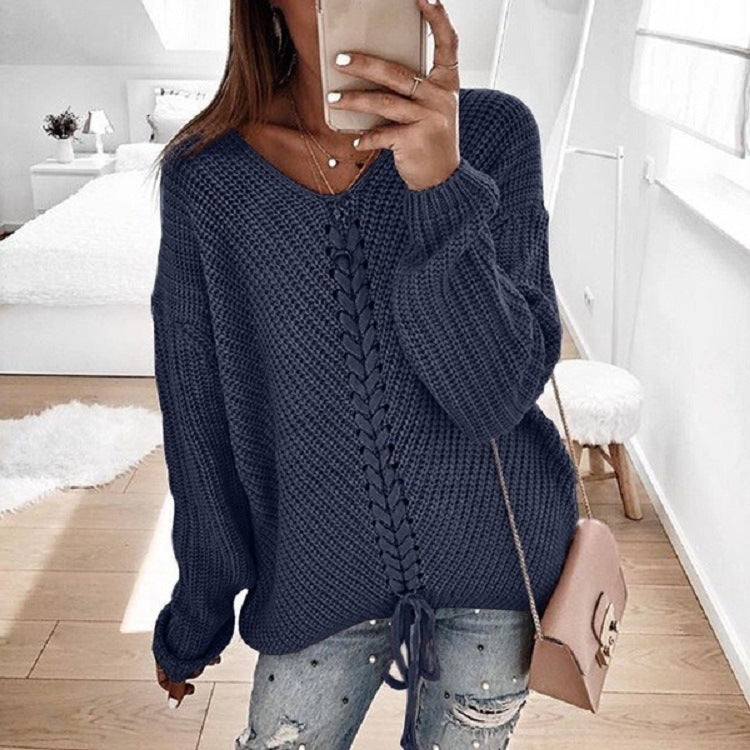 Women's Oversized Knit Sweater with V-Neck, Cable Knit and Lacing Chichicherry
