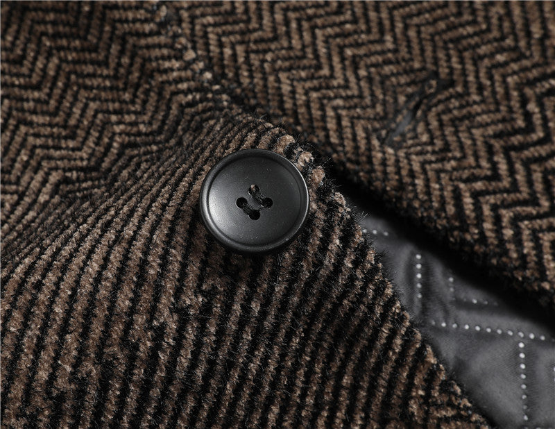 Men's Tailored Short Coat made of Wool Mix with Herringbone Structure and Quilted Lining Chichicherry