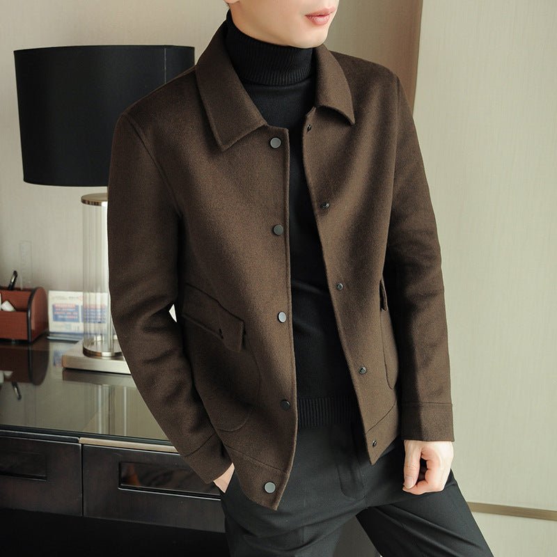 Men's short jacket made of wool blend with press stud placket, shirt collar and applied flap pockets Chichicherry