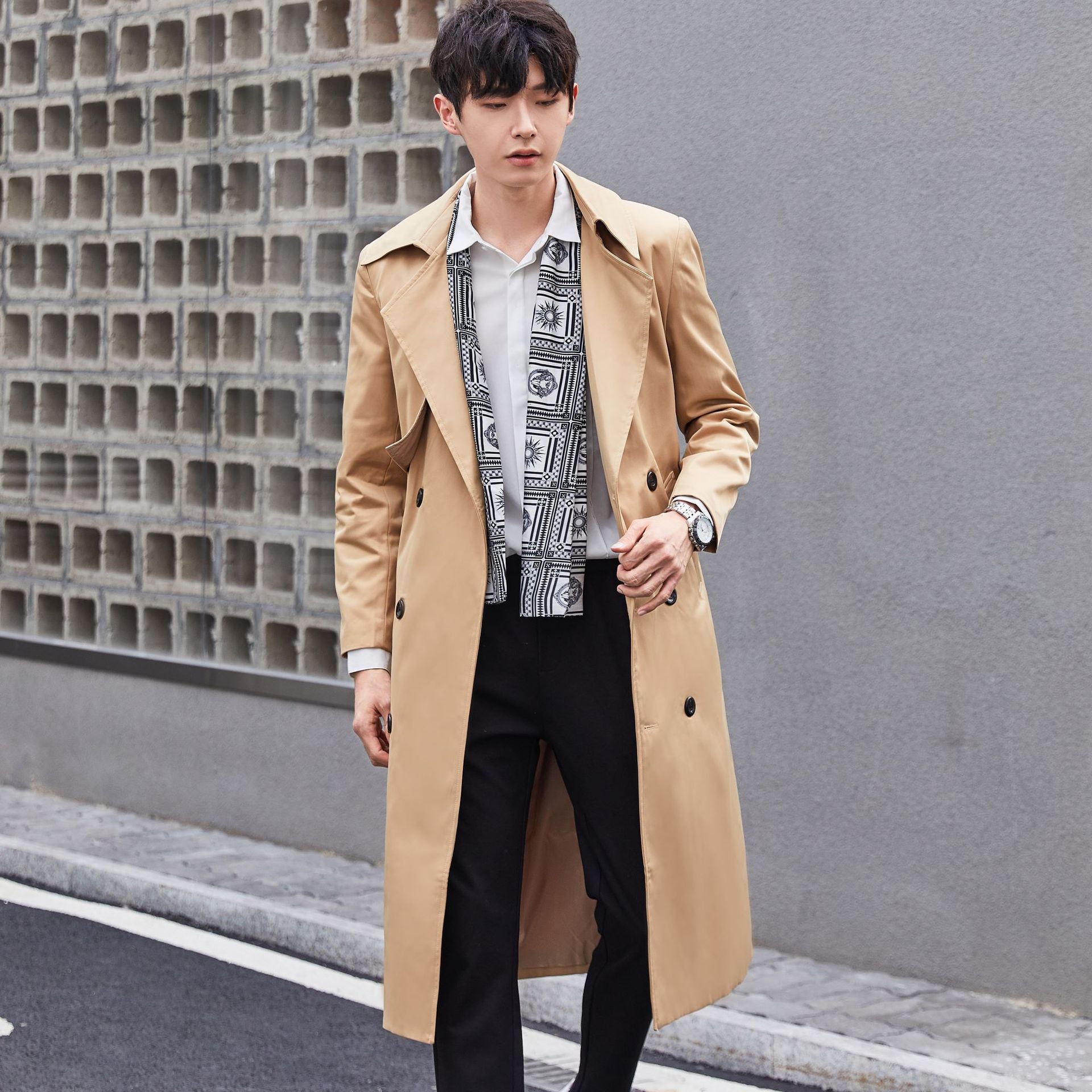 Men's Lightweight Trench Coat with Double Breasted, Tailored Fit and Wind Resistant Surface Chichicherry