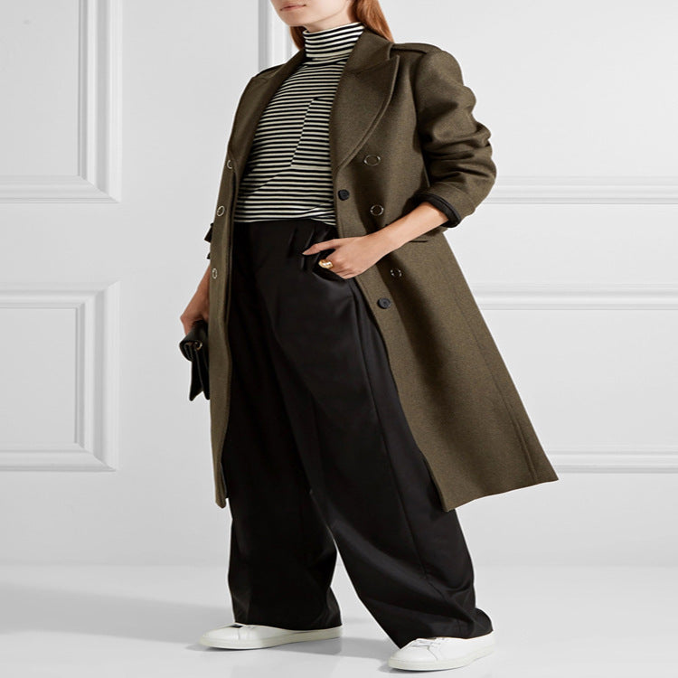 Women's double-breasted tailored wool coat with notched collar and flap pockets Chichicherry