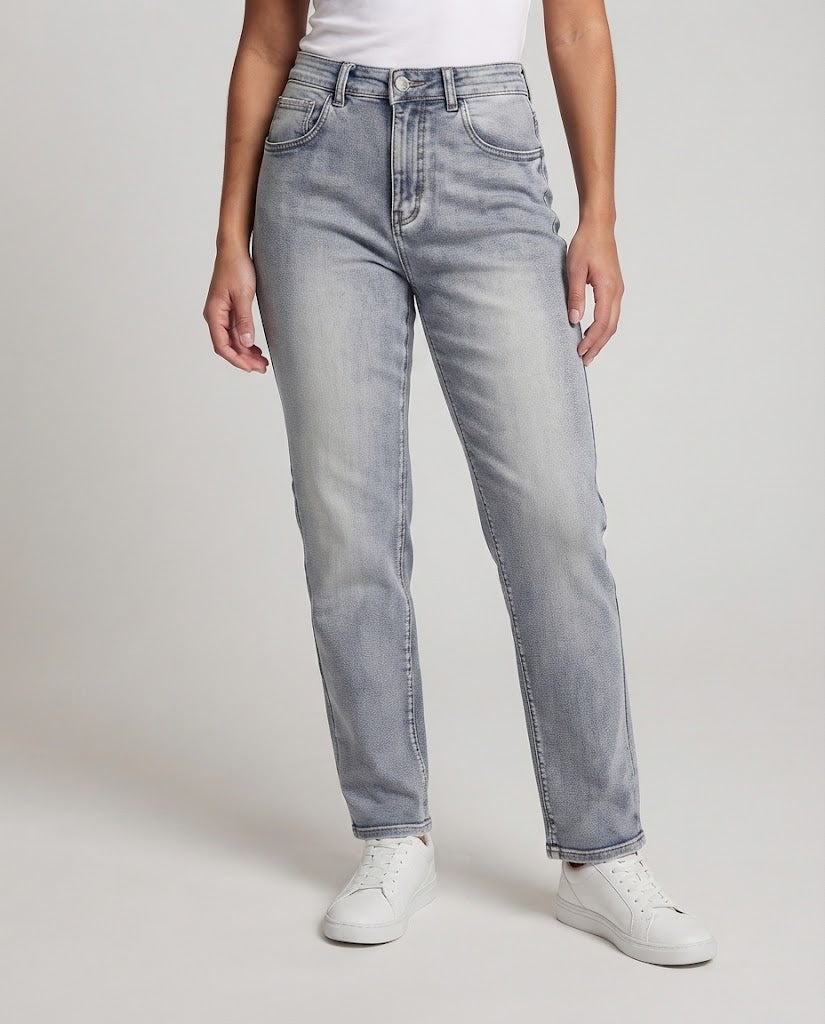 Women Straight Cut High-Waist Denim Jeans with Soft Used Wash Chichicherry