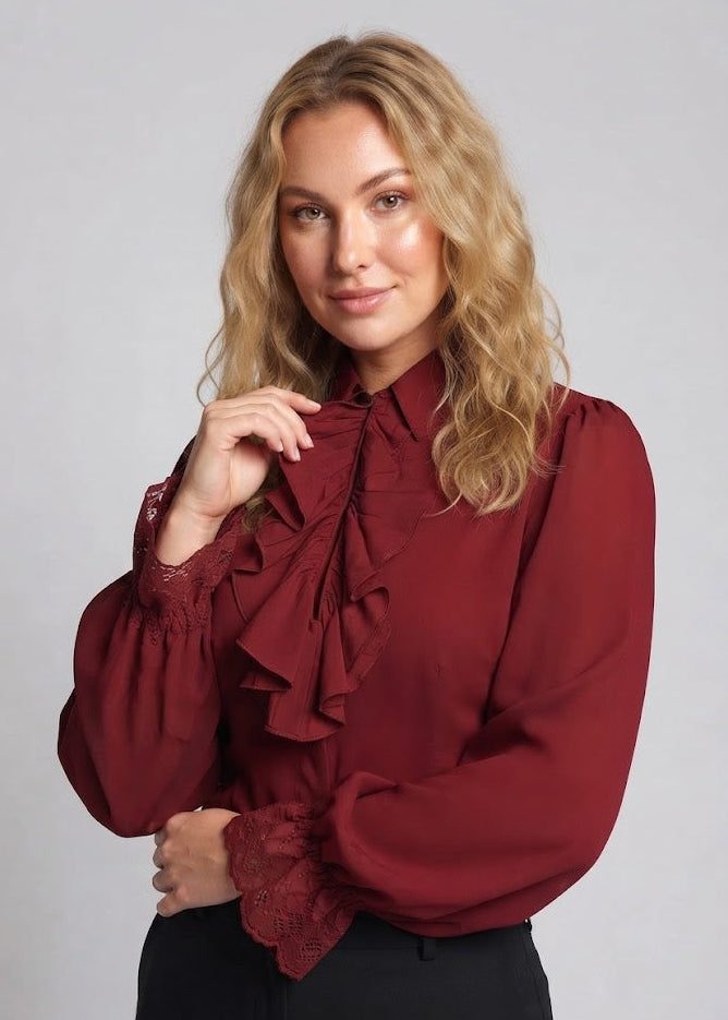 Women Ruffled Blouse with Elegant Collar Area Chichicherry