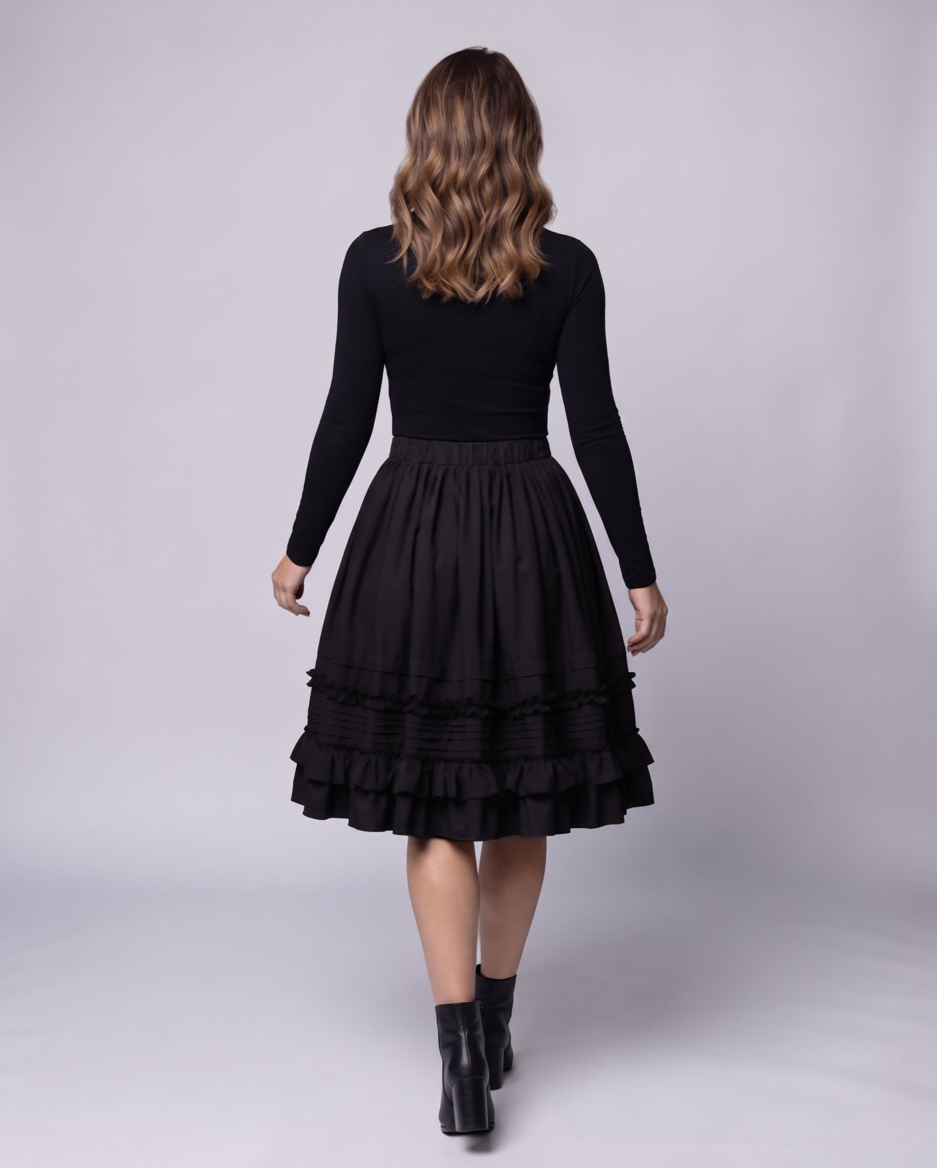 Women's A-line skirt with voluminous ruffles and elastic waistband Chichicherry